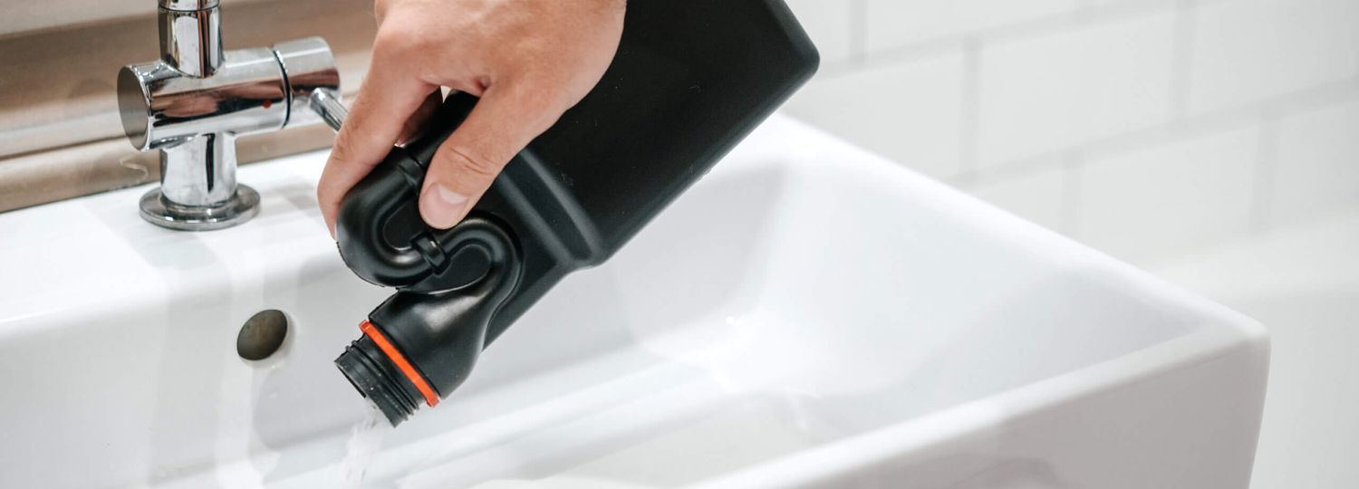 Decoding Liquid Drain Cleaners: Tips for Choosing the Right One.