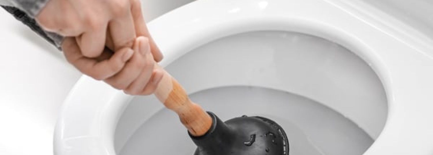 The Dos and Definitely-Don’ts of Unclogging Drains and Toilets